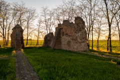 The Csomorkanyi church ruins is a less famous historical heritage in Hungary, alfold region. Is on the middle of prairie. The nearest city is Hodmezovasarhely.
