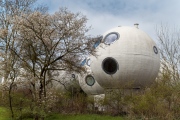 The Netherlands, Experimental bulb houses