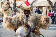 Mohacs-Busojaras-kezi-36