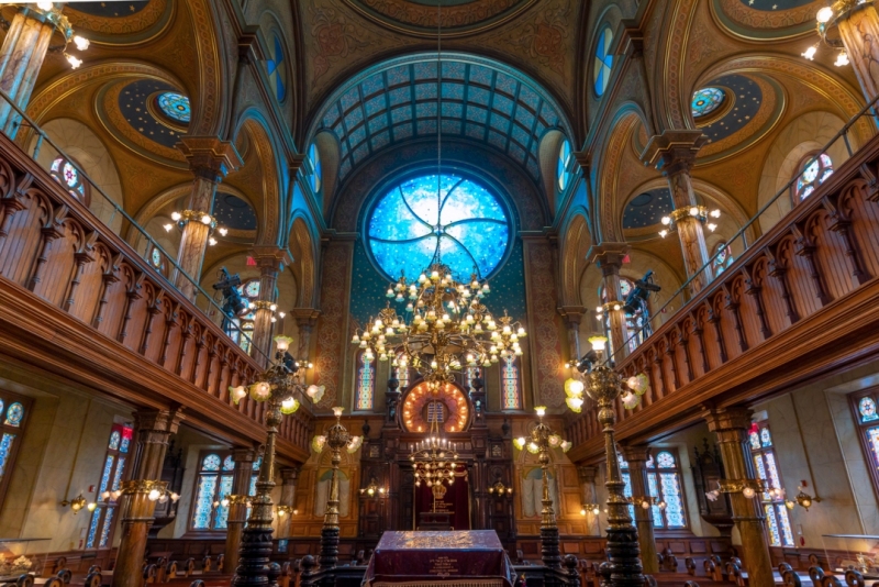 09.15. 23. NYC. Museum at Eldridge Street is an amazong jewish synagoguage what open for the visitors. 
Splendid decorative architecture an beautiful shapes