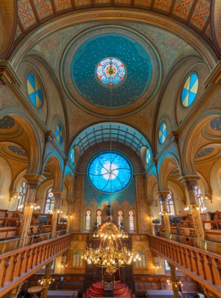 09.15. 23. NYC. Museum at Eldridge Street is an amazong jewish synagoguage what open for the visitors. 
Splendid decorative architecture an beautiful shapes