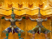 09.26.-King-palace-statues_01